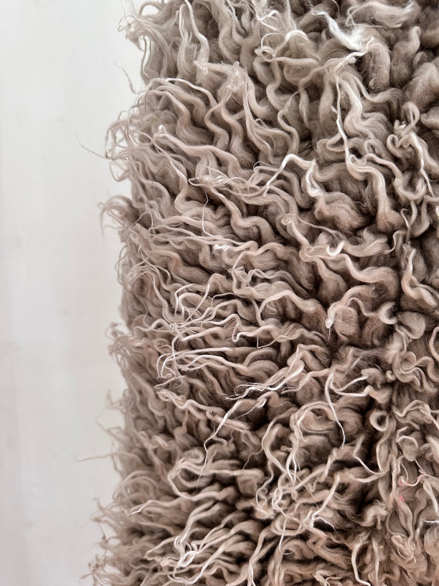 old fur pants / gray×silver