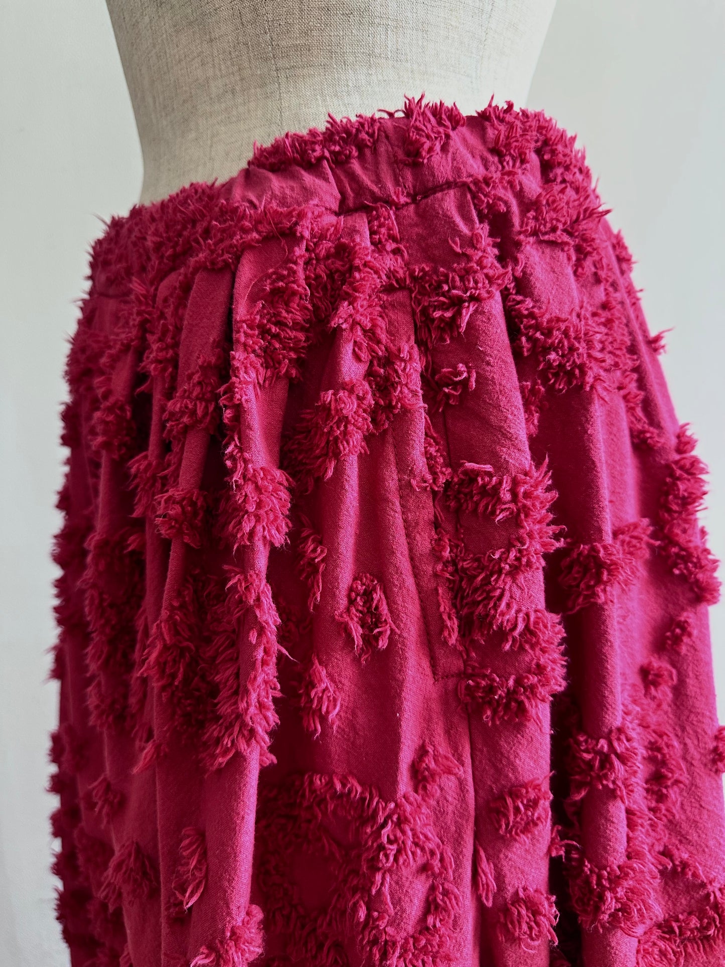 old chenille many tuck pants / ruby