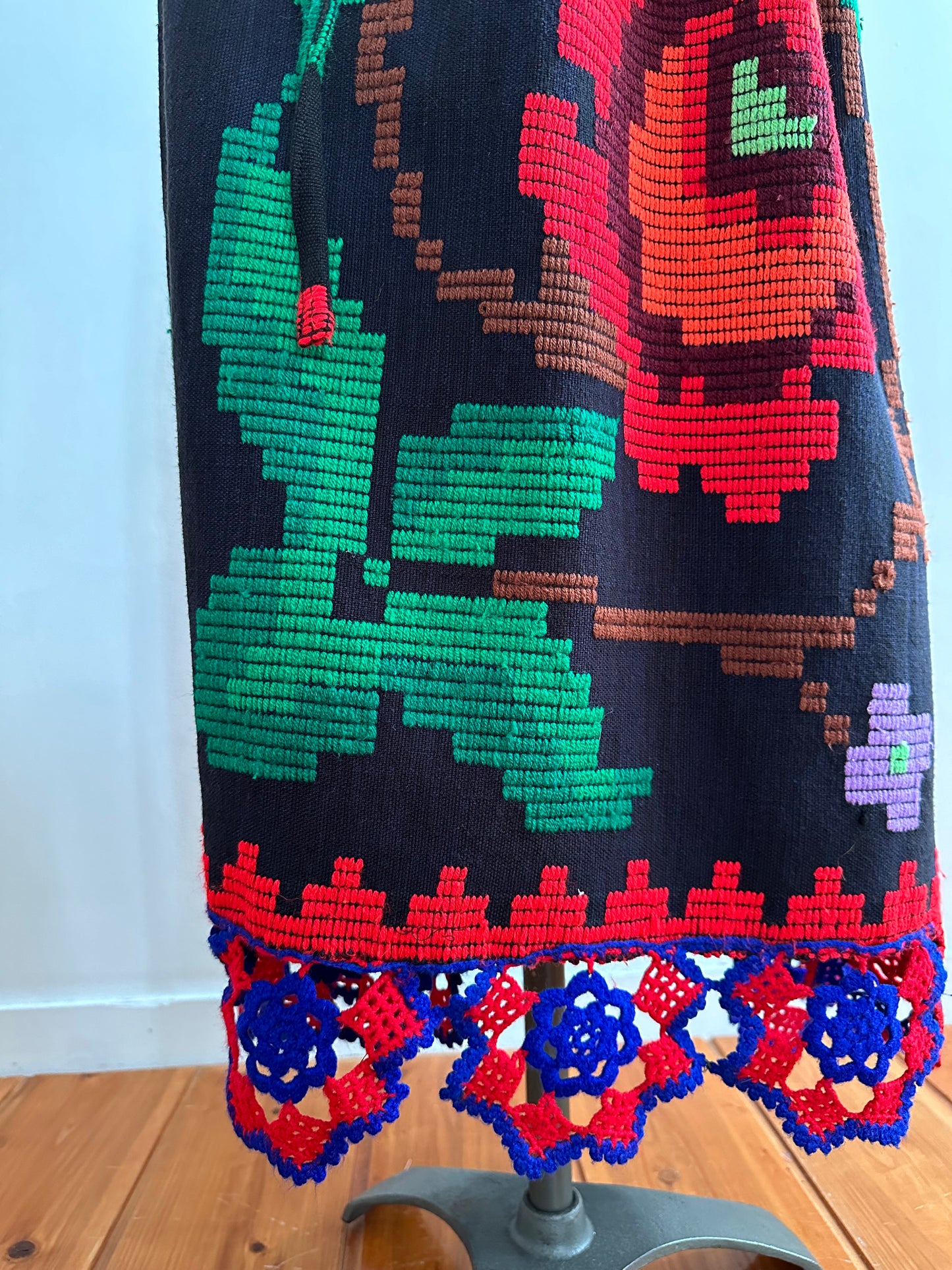 flower hand stitch gather skirt