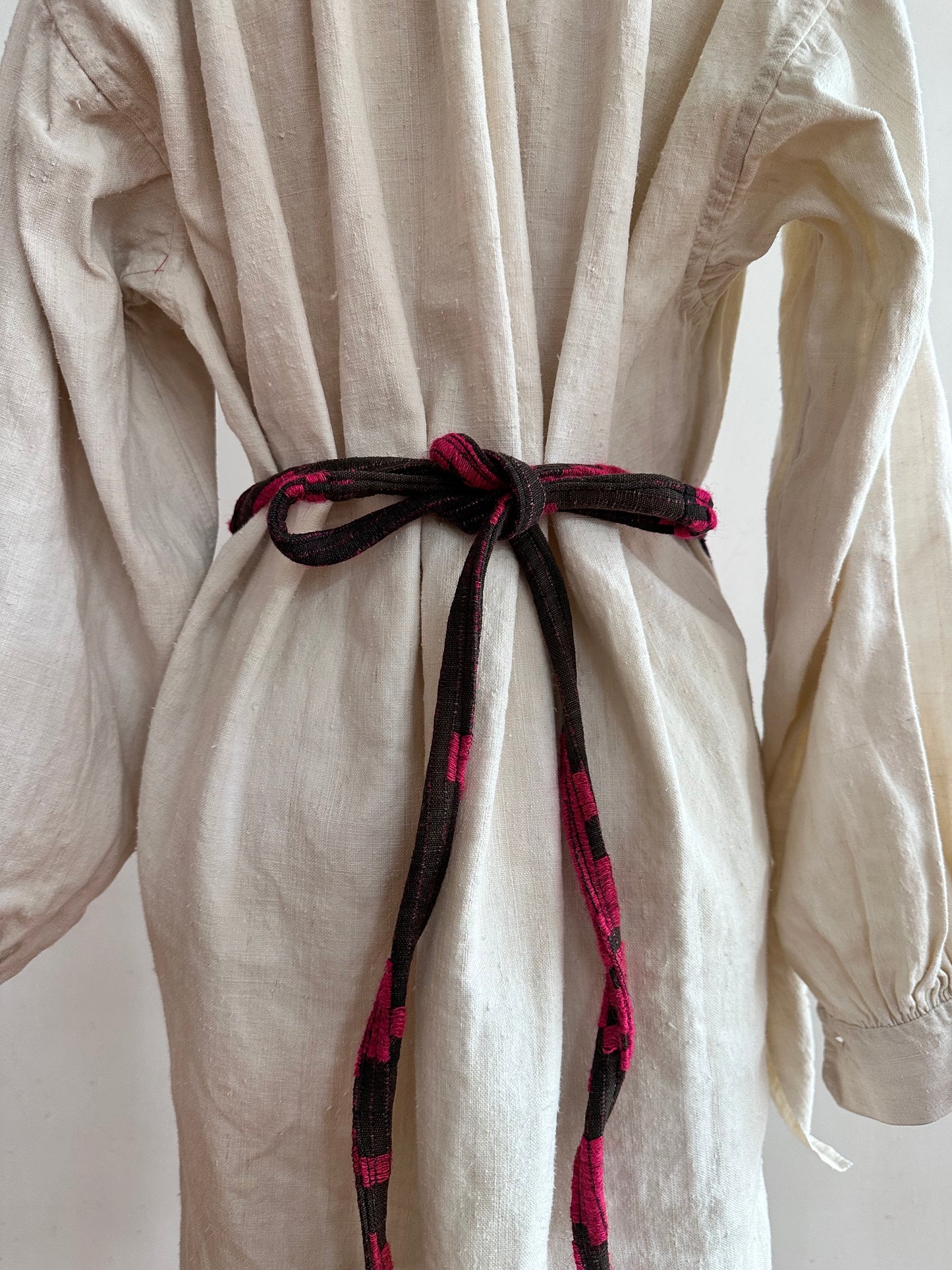 old coverlet work apron / black×pink