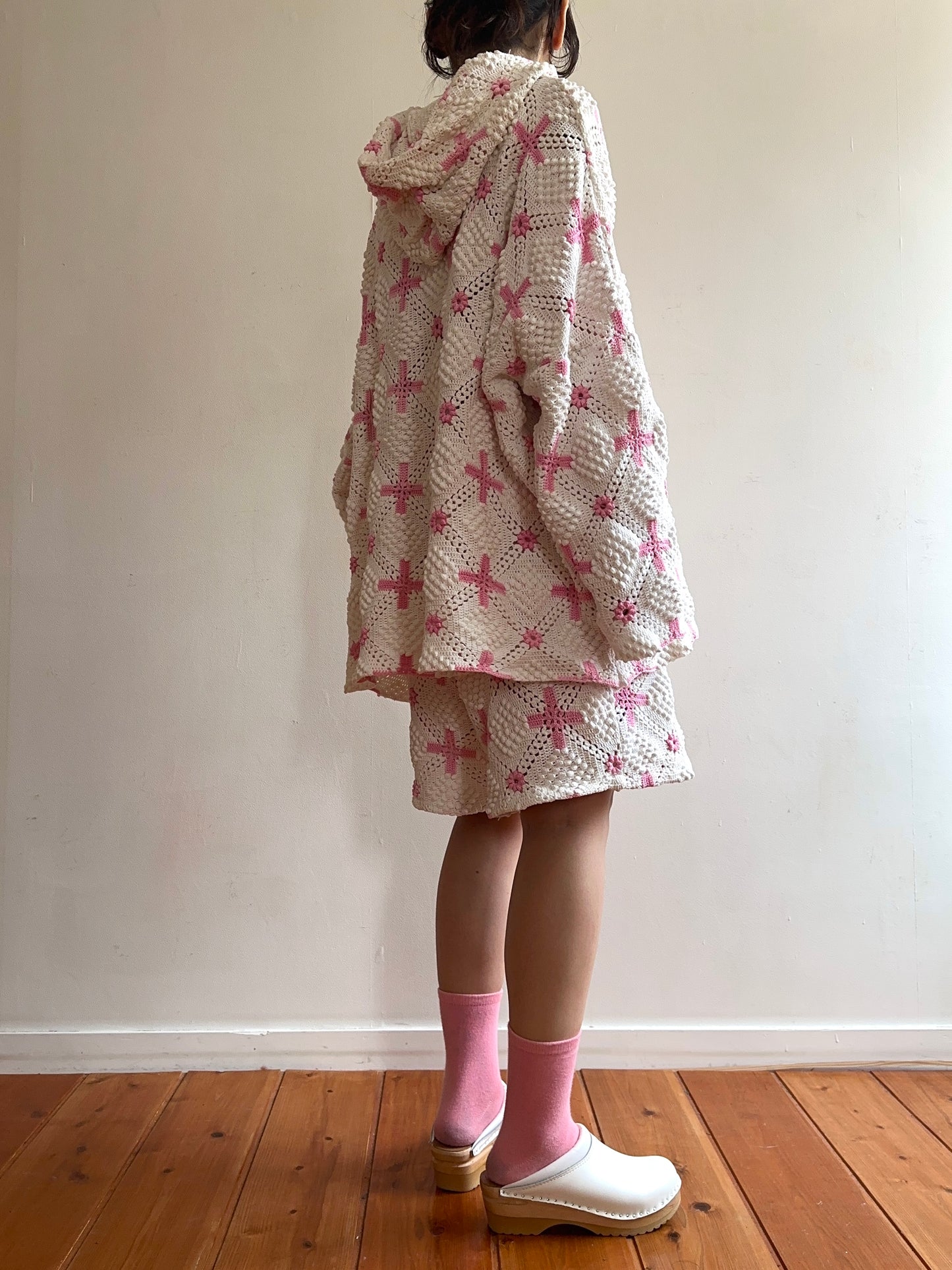 old crochet lace short pants