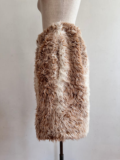 old fur short pants / spaniel
