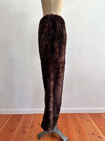 old fur pants / dark brown stripe