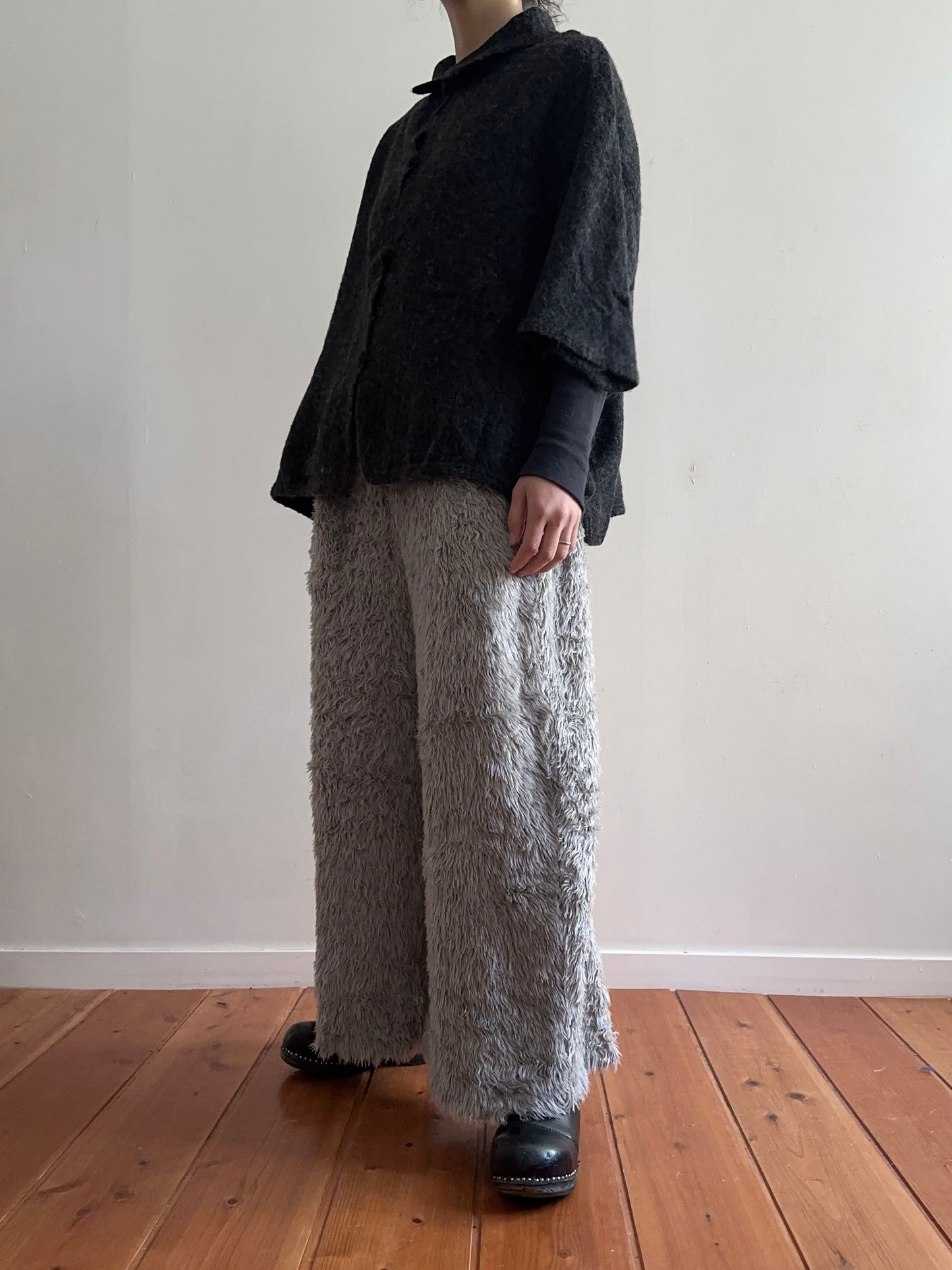 old fur wide pants / silver