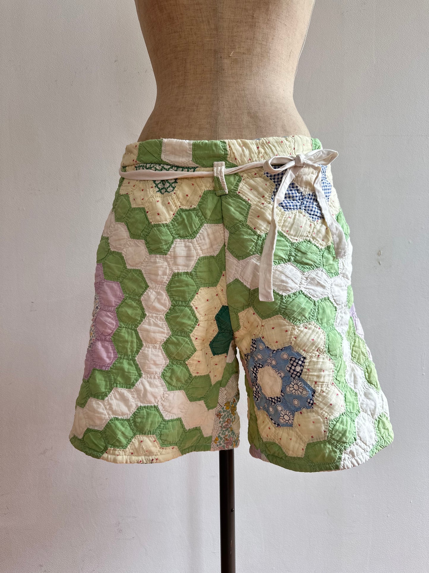 old quilt short pants