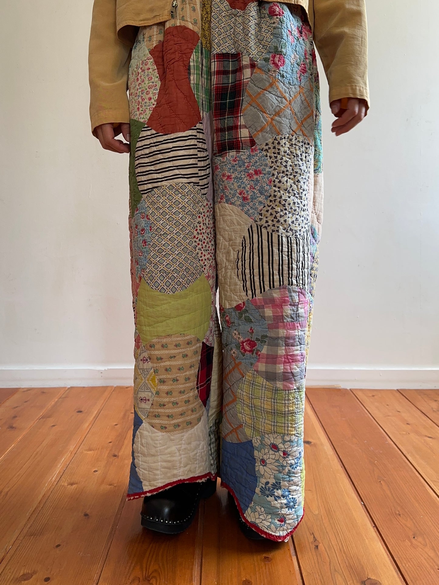 old quilt tuck wide pants