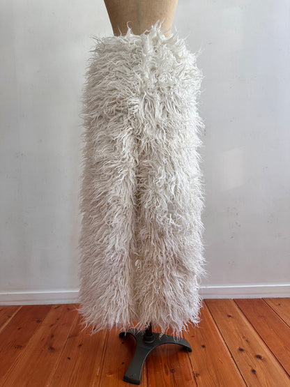 old fur pants / polar bear