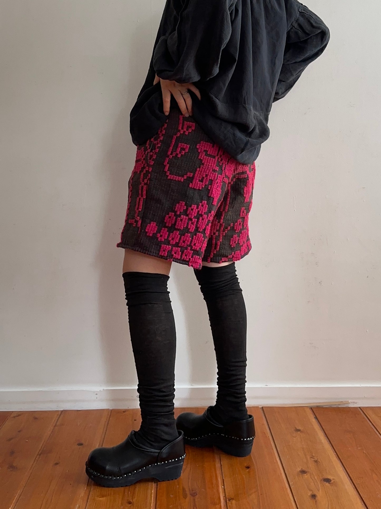 old coverlet short pants