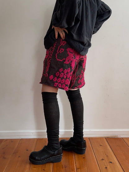 old coverlet short pants