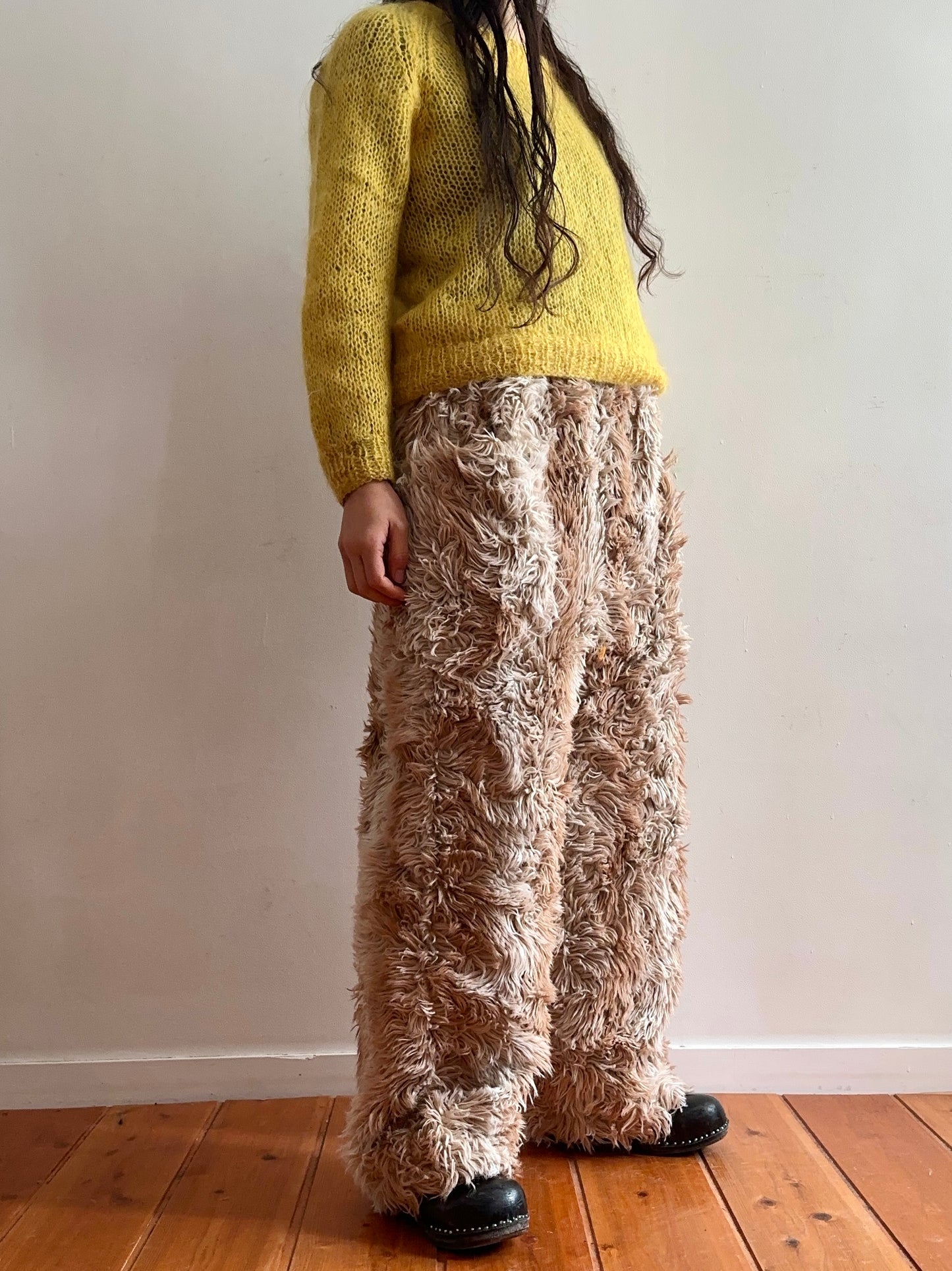 old fur pants / gizmo