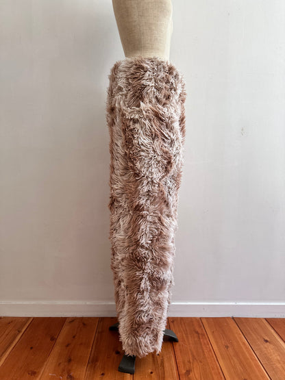 old fur pants / gizmo