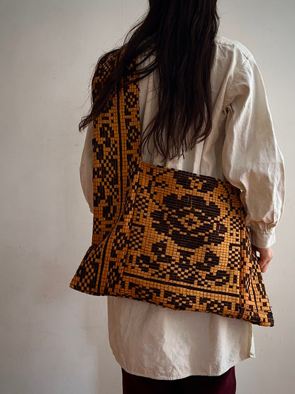 old coverlet monk bag / orange