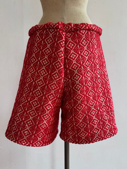 old coverlet short pants / red