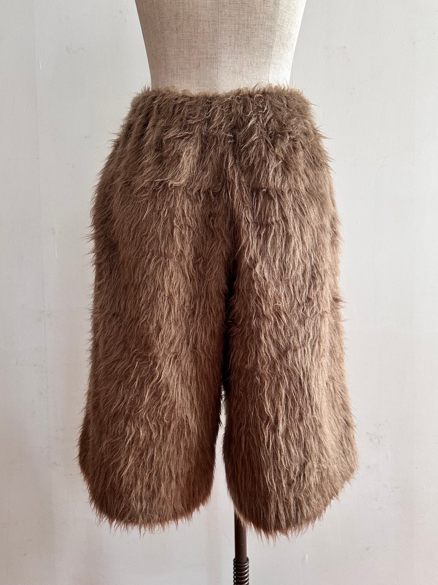 old fur half pants / mocha