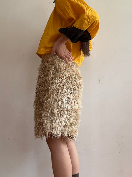 old fur short pants / ivory