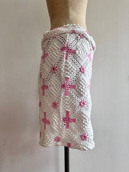 old crochet lace short pants