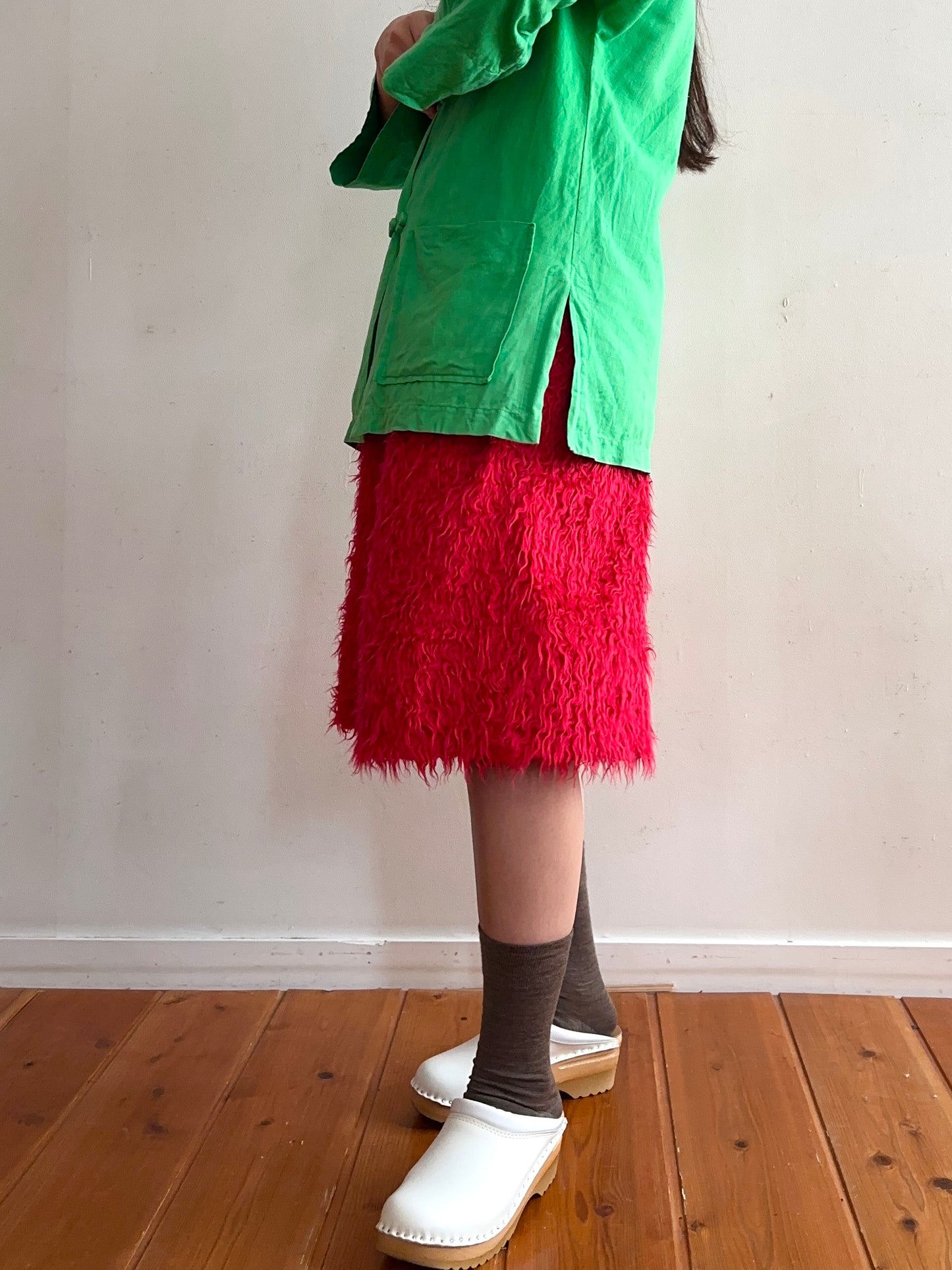 old fur half pants / neon pink