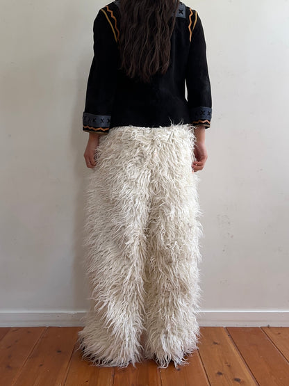 old fur pants / polar bear