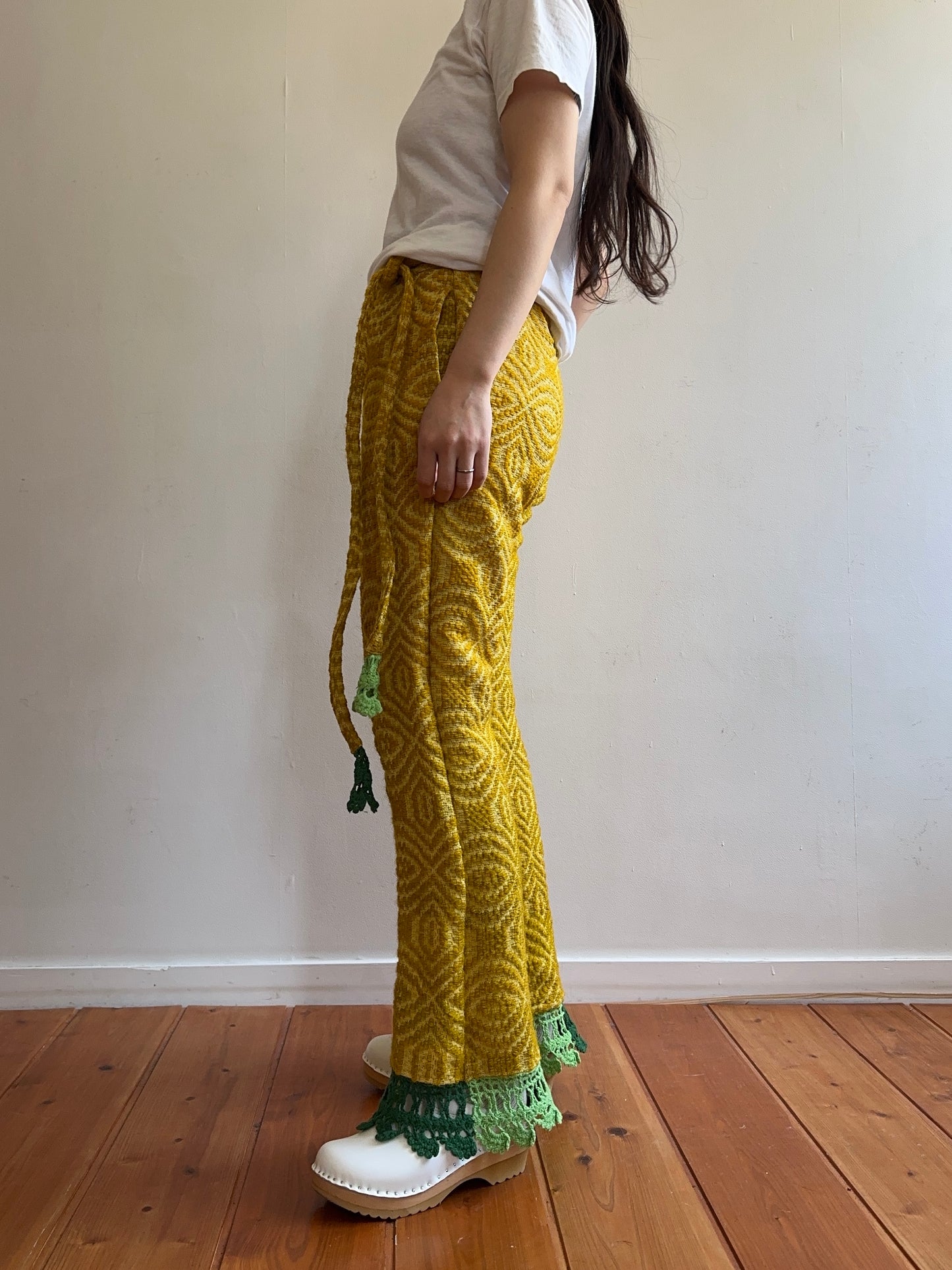 old coverlet slim flare pants / gold