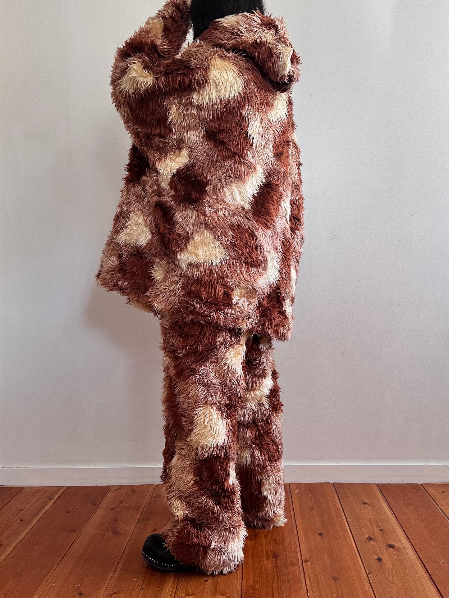 old fur parka / pudding