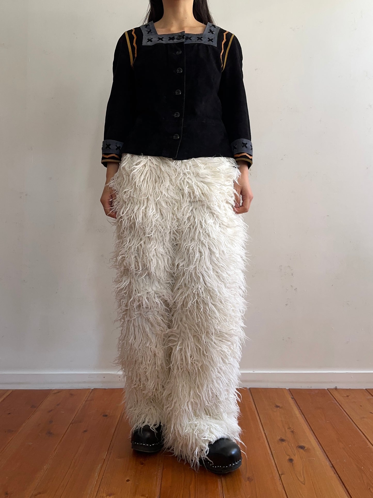 old fur pants / polar bear