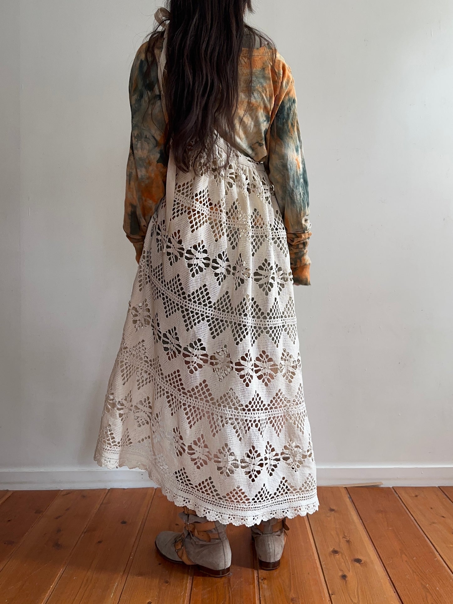 old crochet lace little change skirt