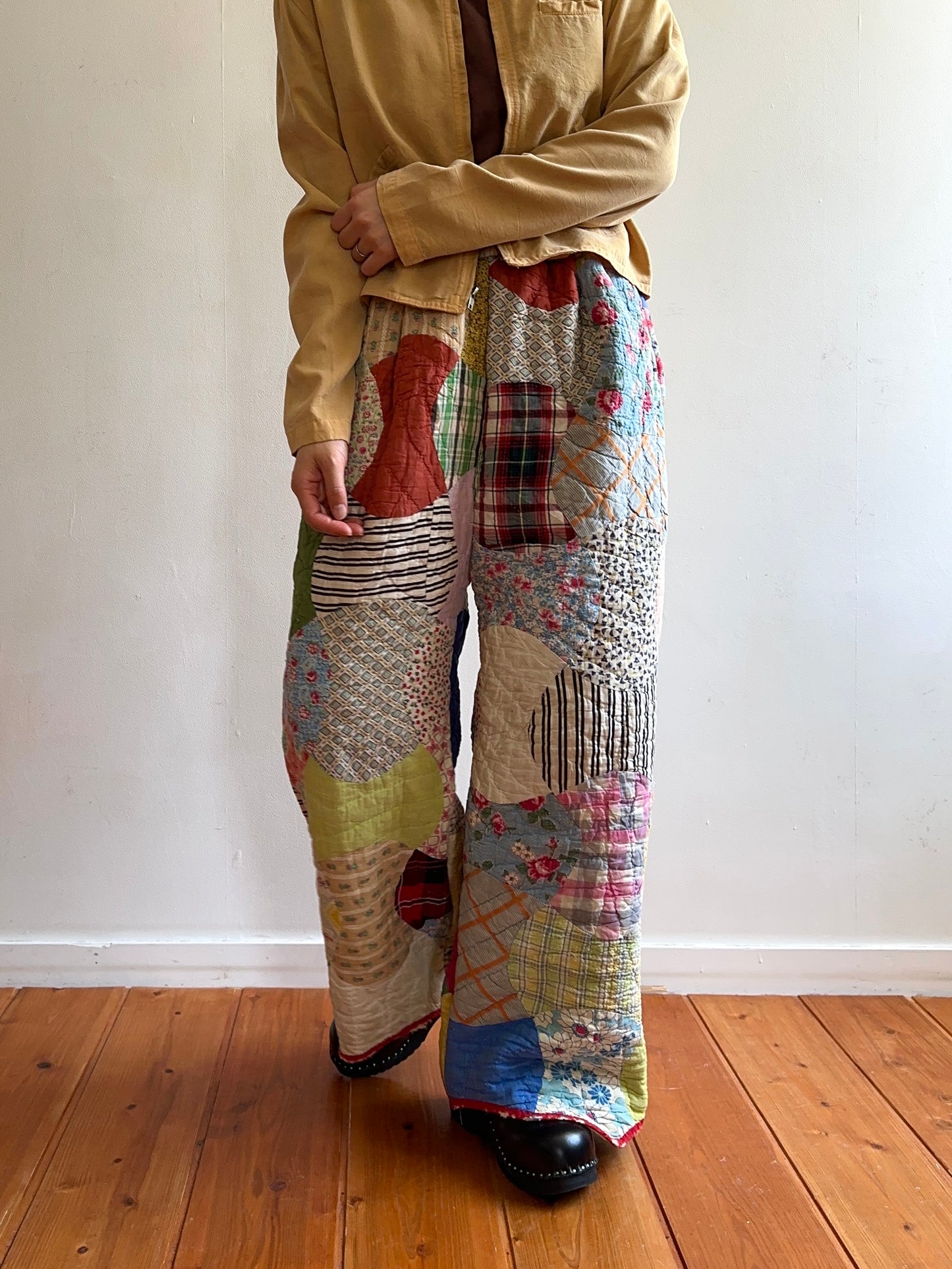 old quilt tuck wide pants