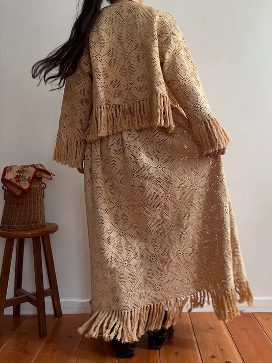 old lace gather skirt