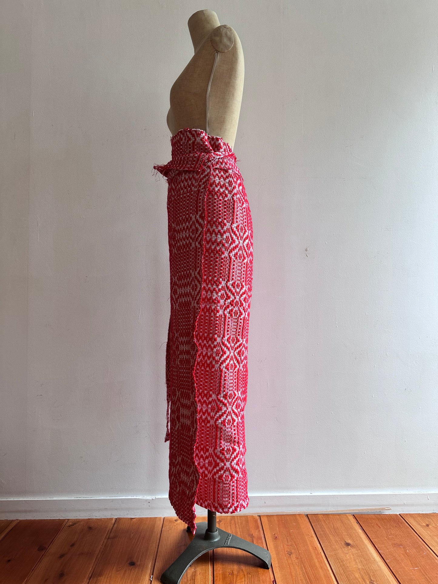 old coverlet wrap long skirt / red