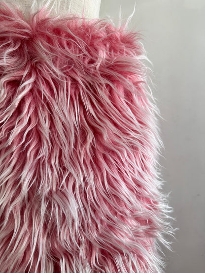 old fur pants / strawberry