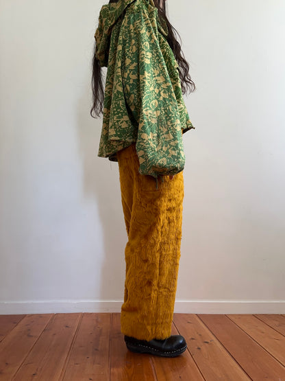 old fur pants / gold