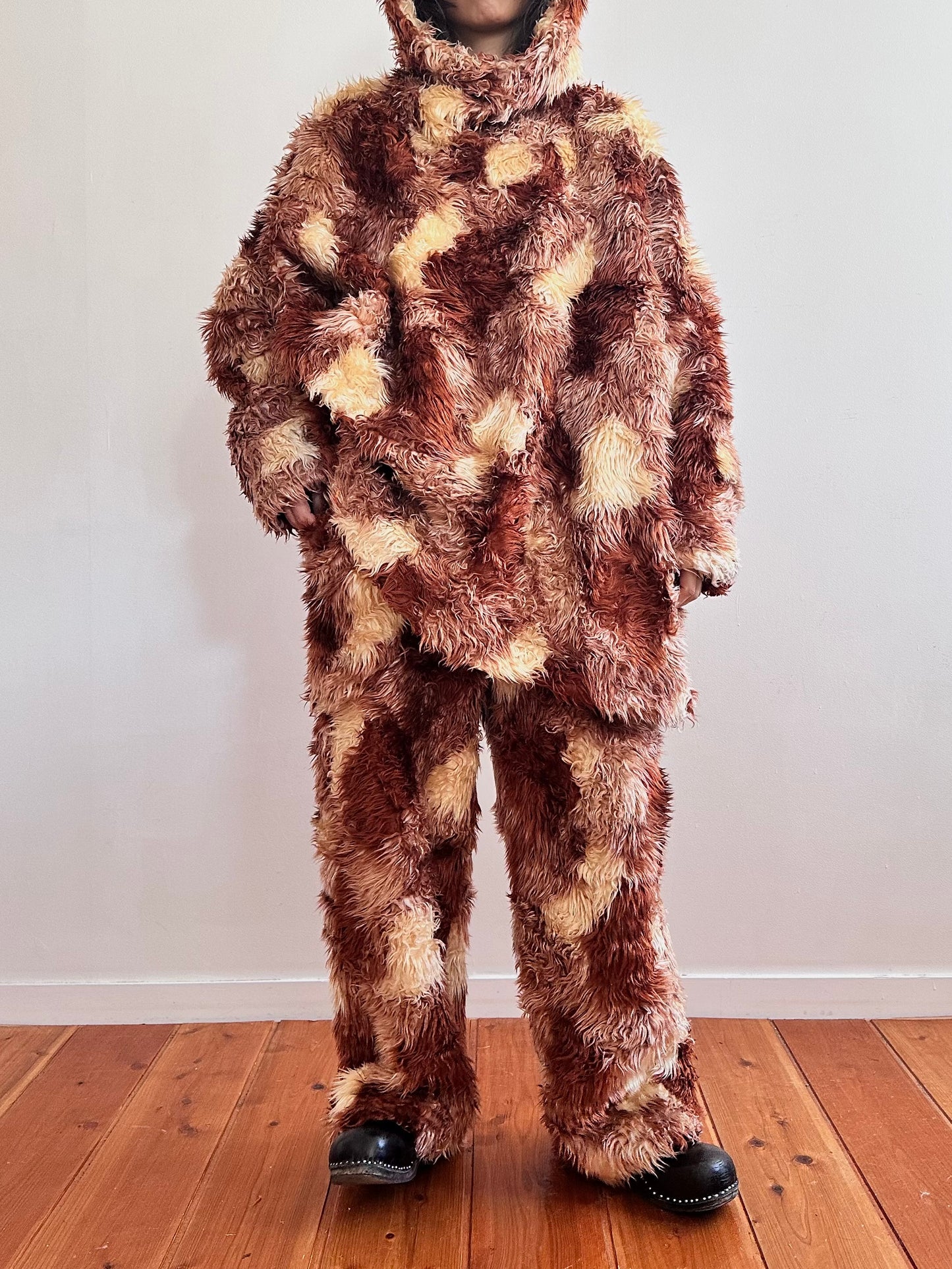 old fur pants / pudding