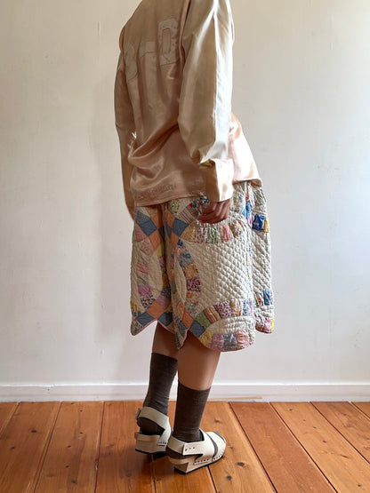 old quilt tuck short pants