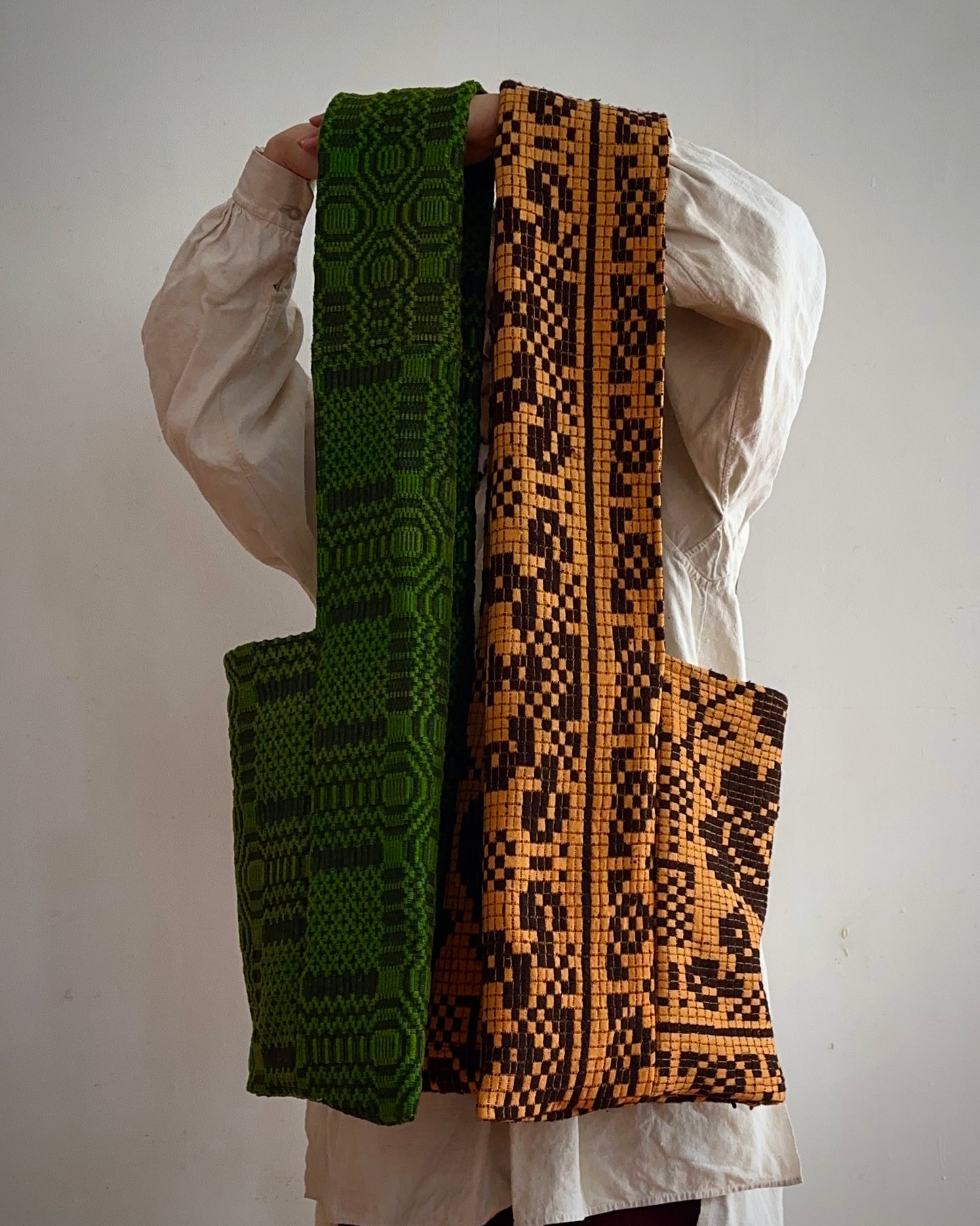 old coverlet monk bag / orange
