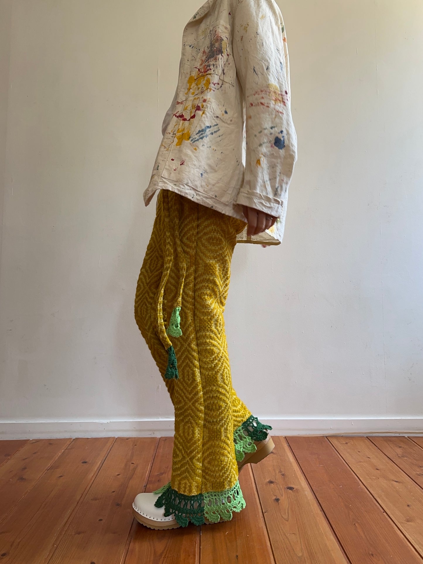 old coverlet slim flare pants / gold