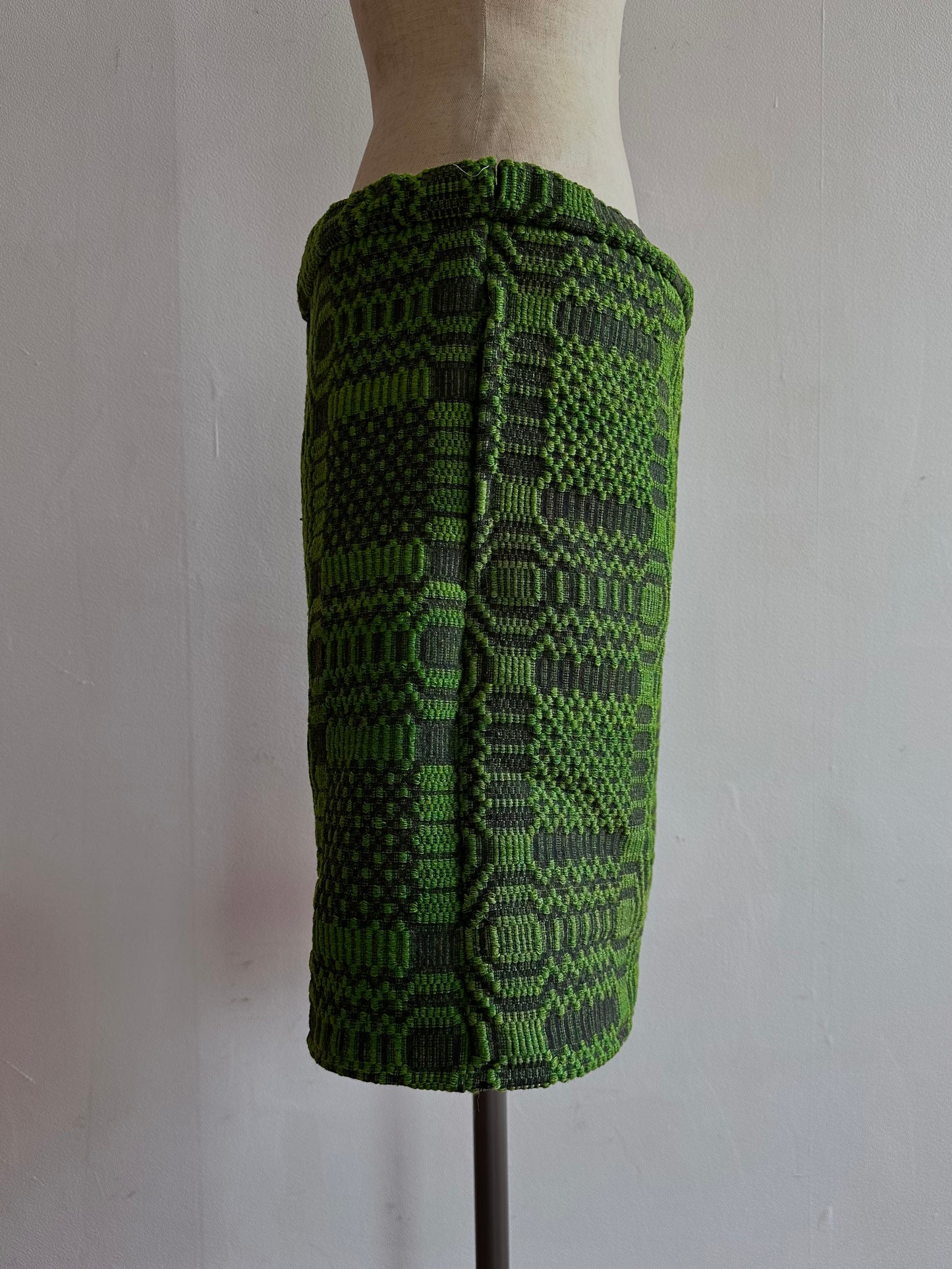 old coverlet short pants / green