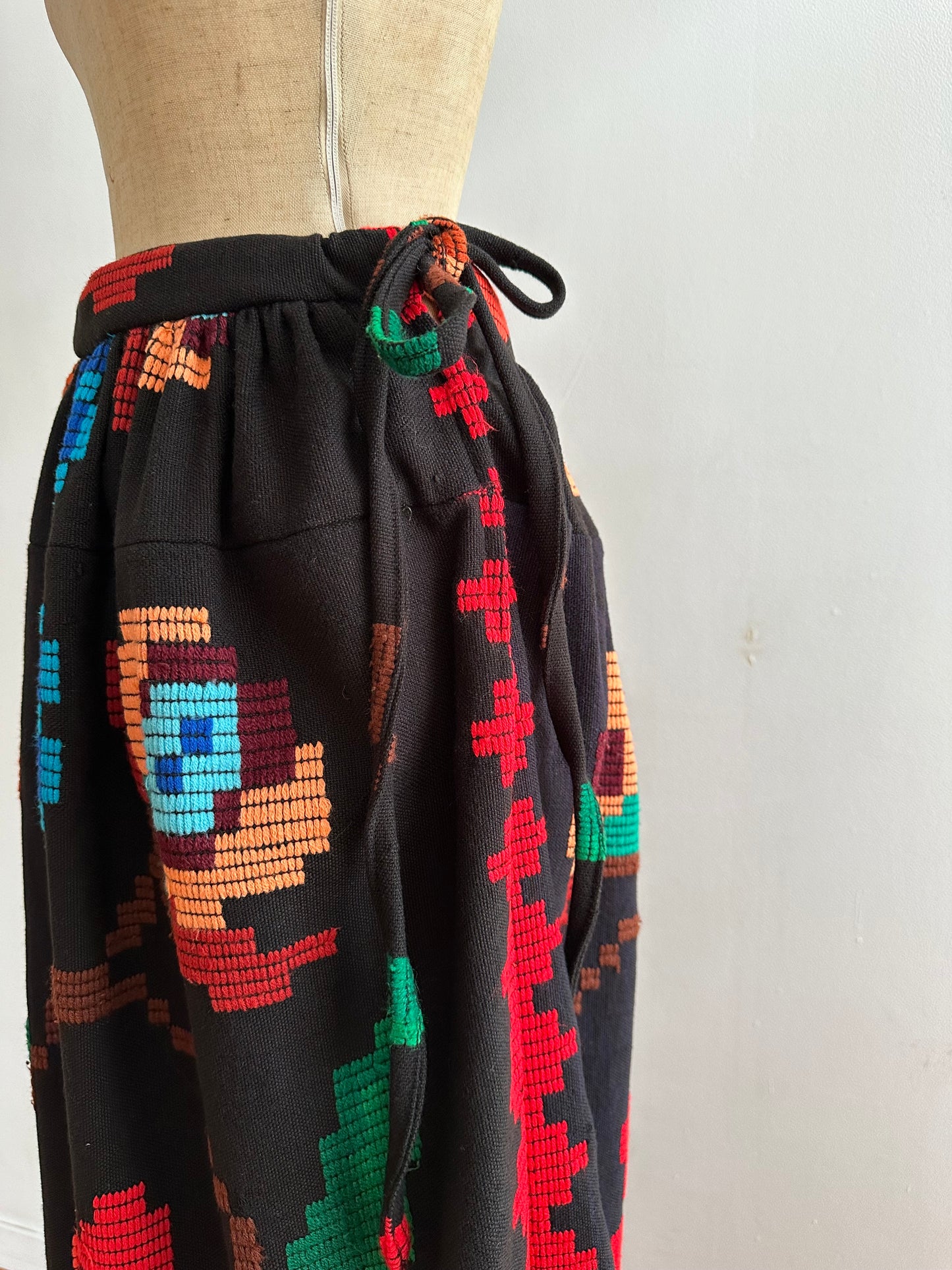 flower hand stitch gather skirt