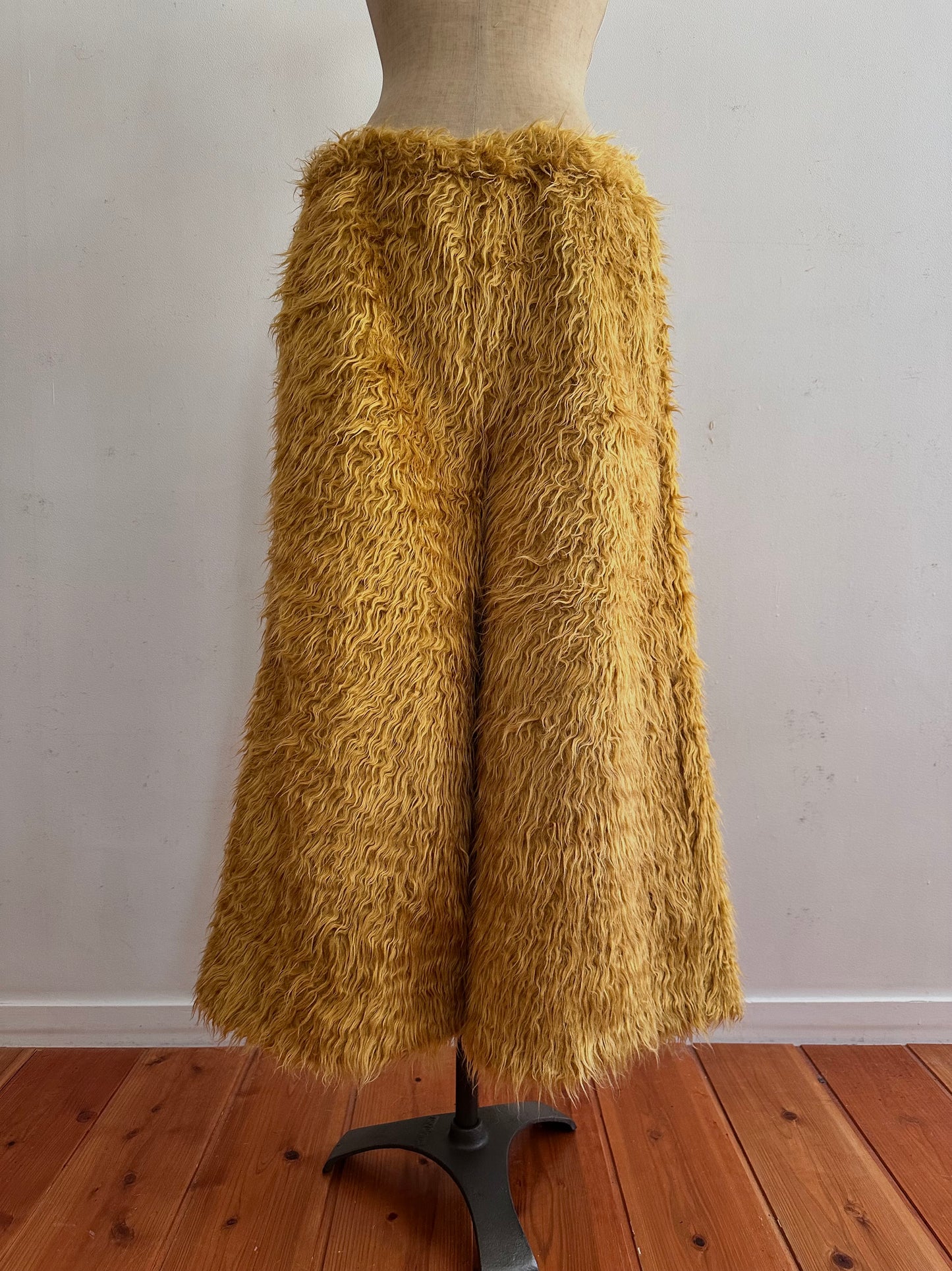 old fur wide pants / mustard