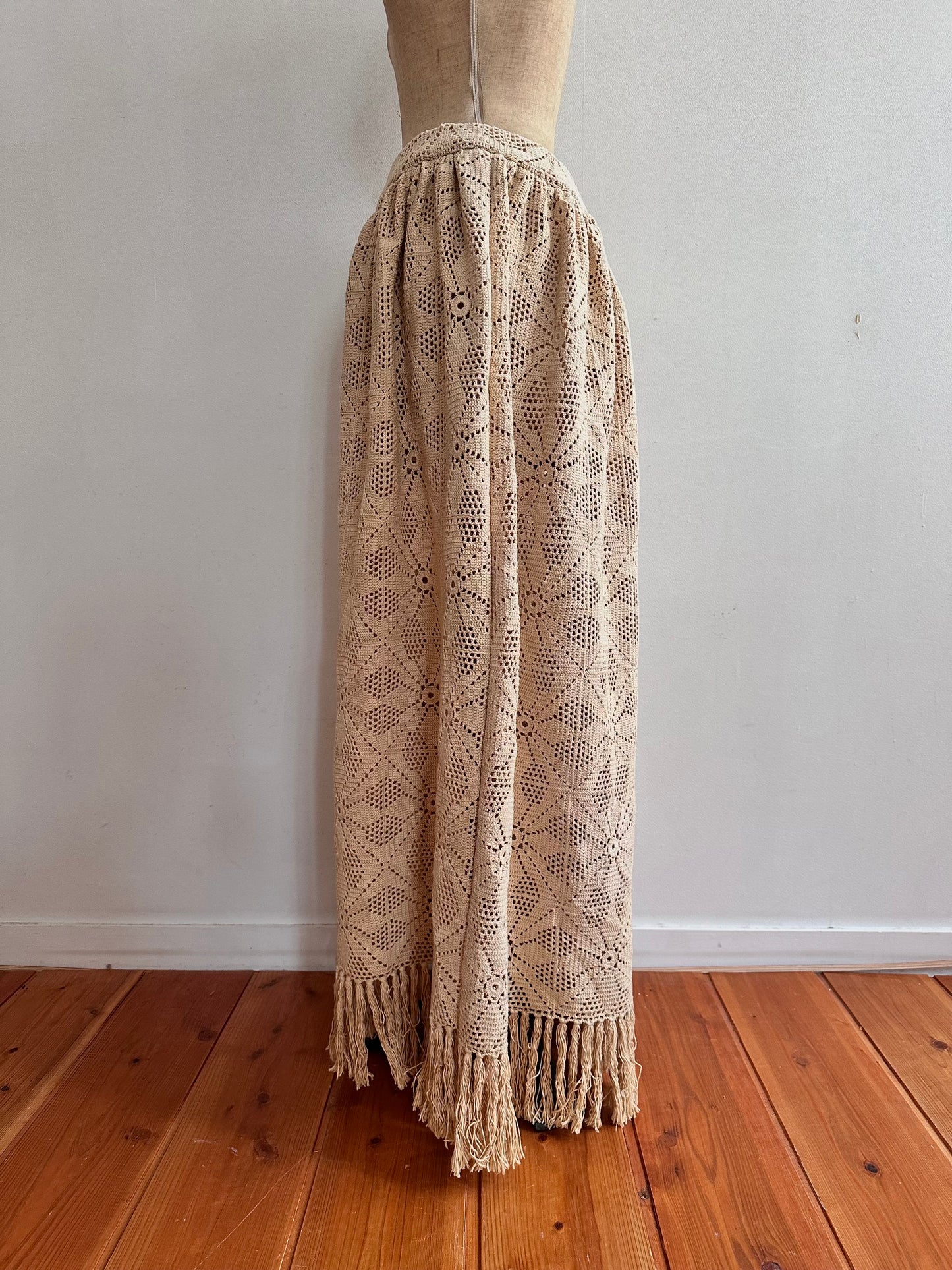 old lace gather skirt