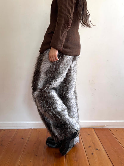 old fur pants / silver×grayish brown