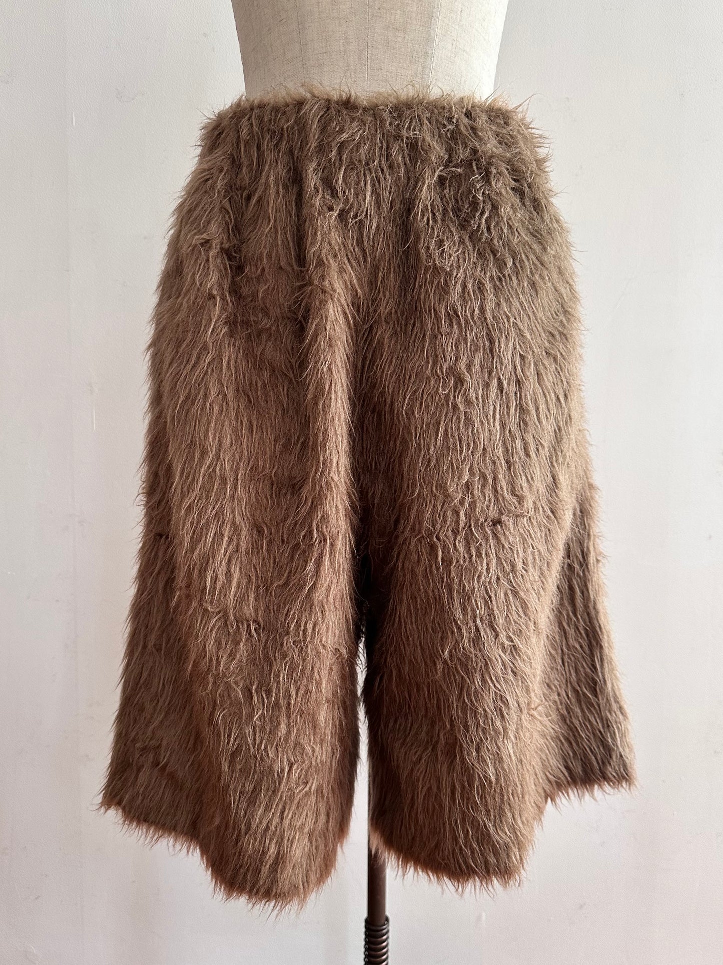 old fur half pants / mocha