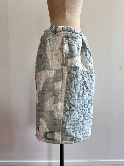 old quilt tuck short pants