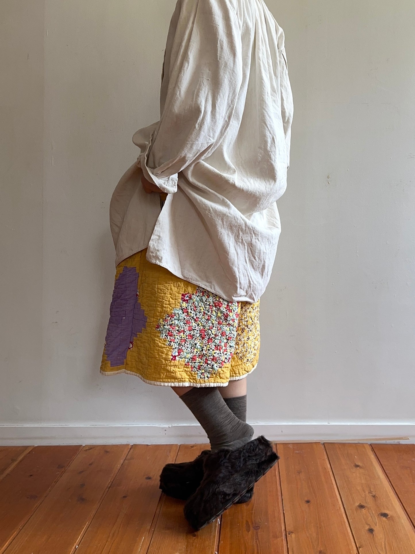old quilt tuck short pants