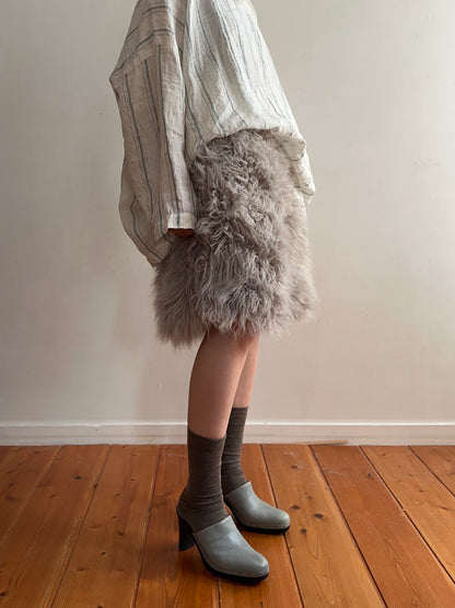 old fur short pants / silver