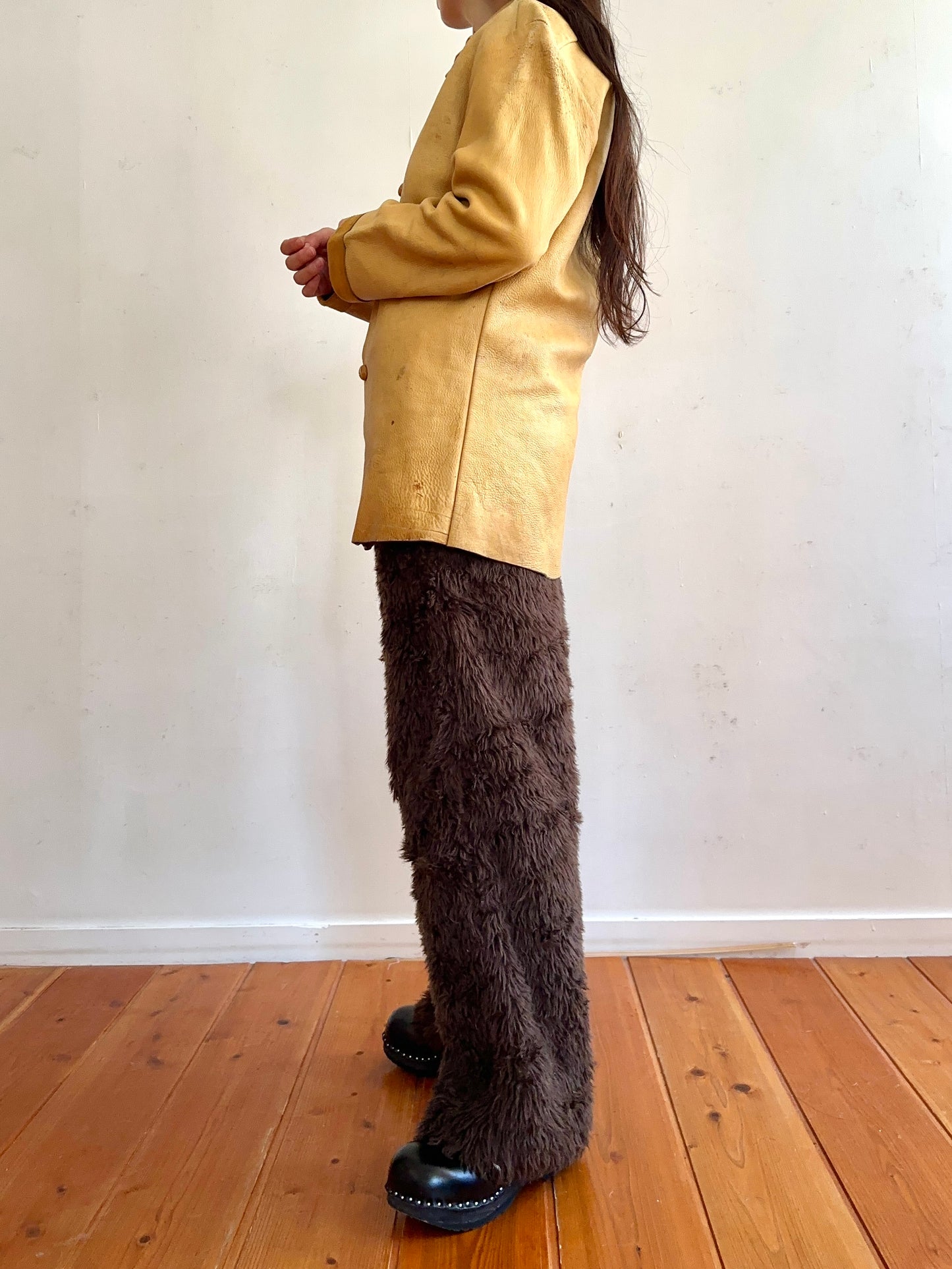 old fur pants / dark brown