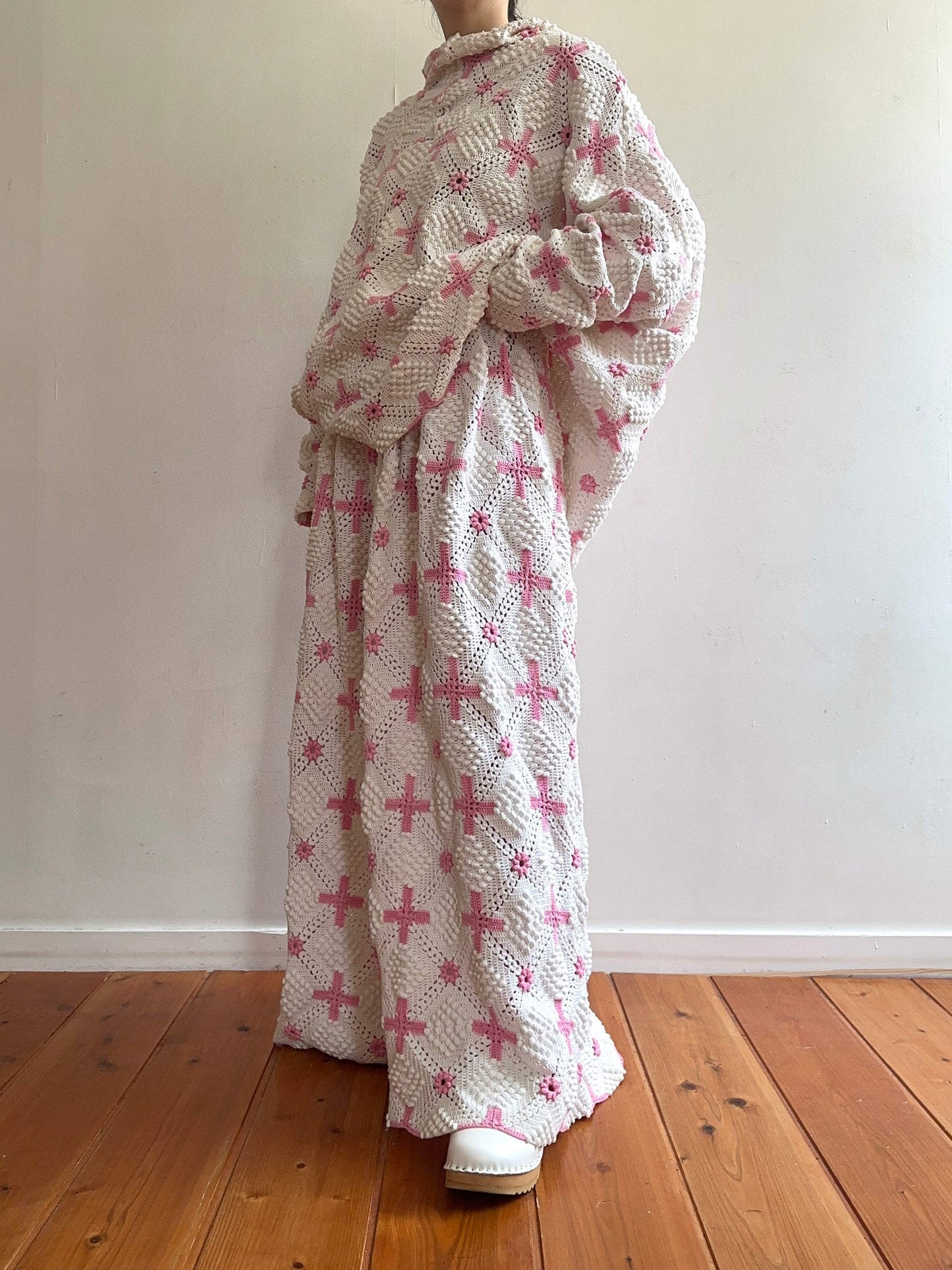 old crochet lace many tuck pants