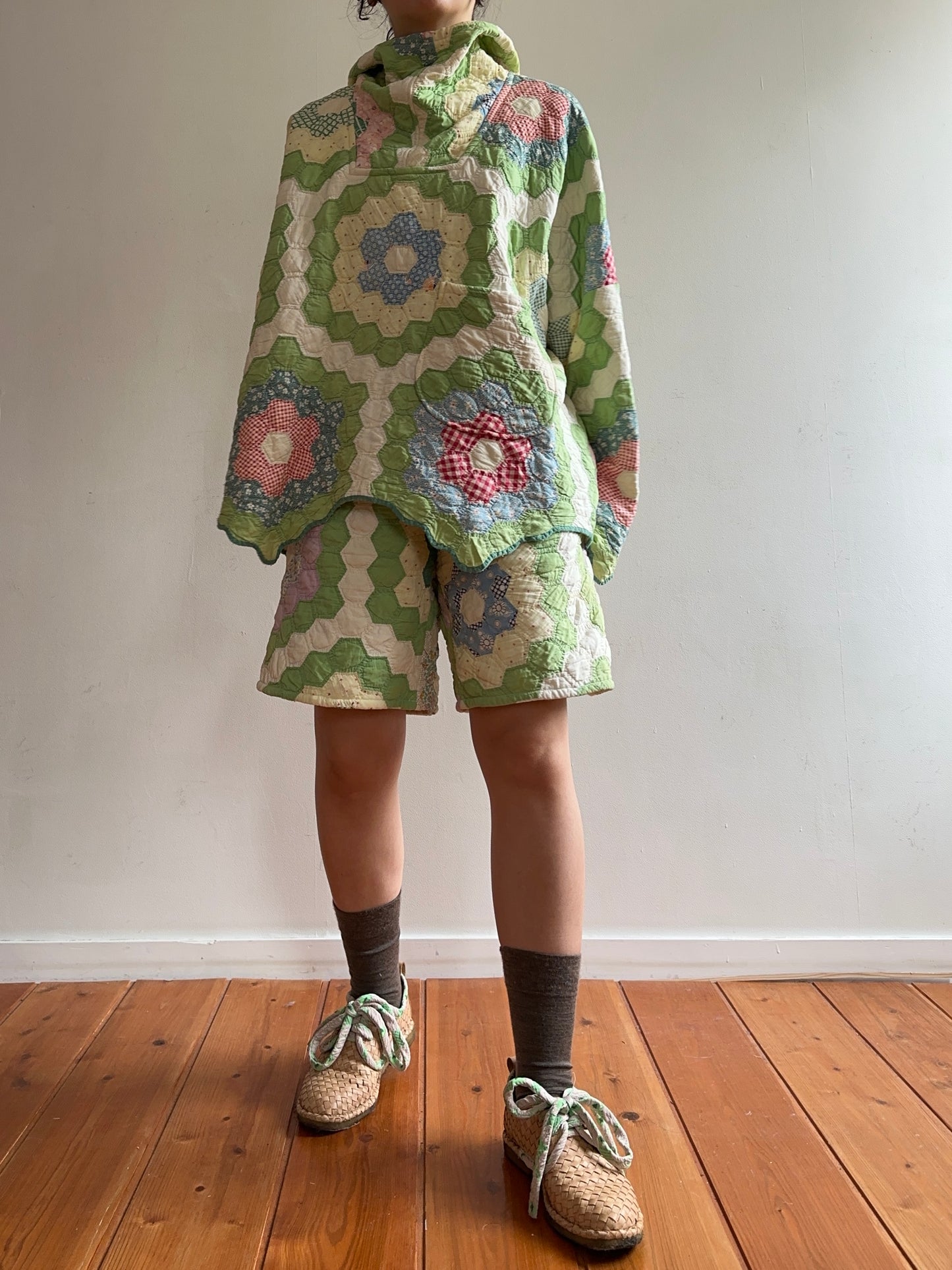 old quilt short pants