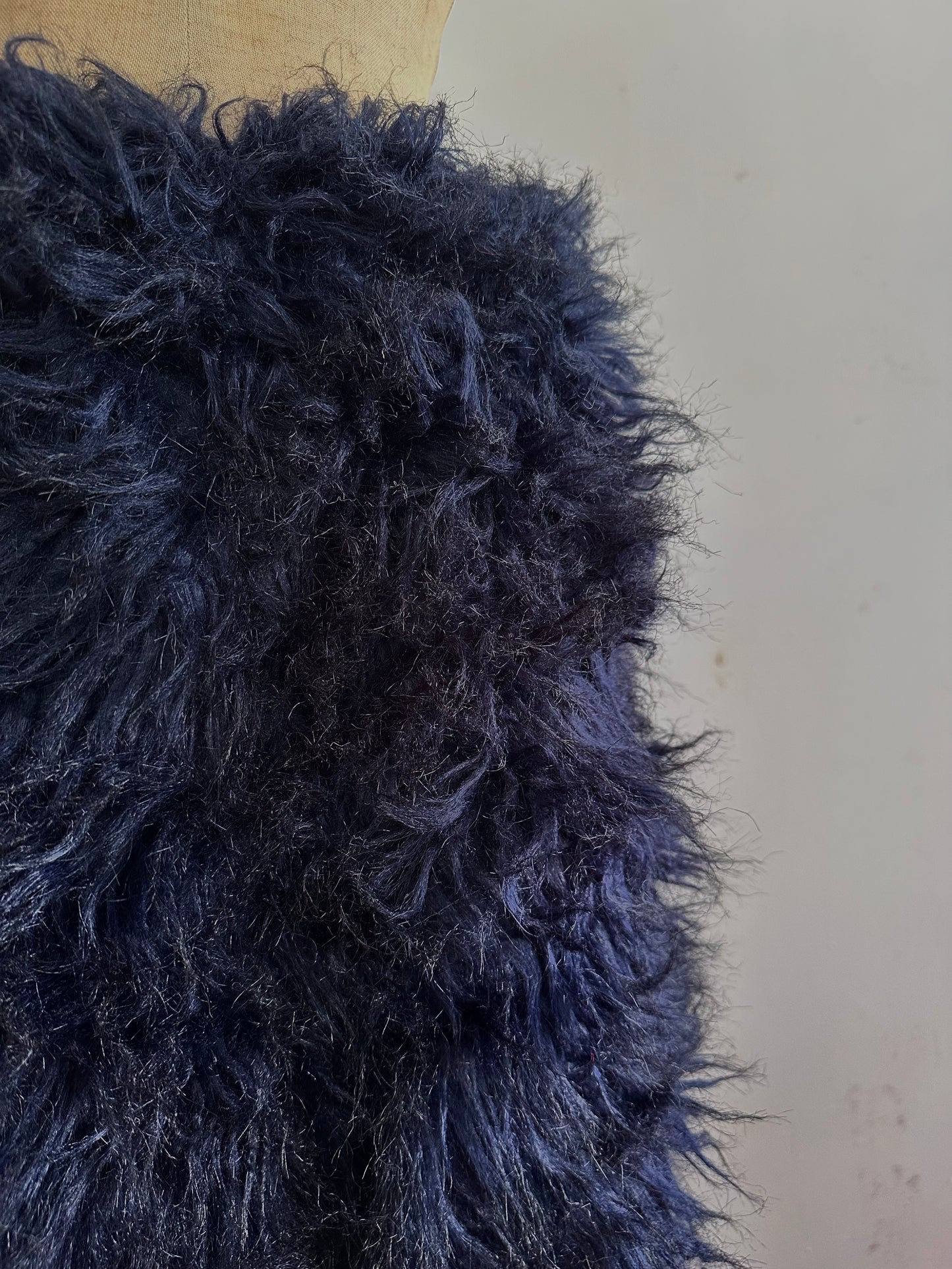 old fur pants / navy