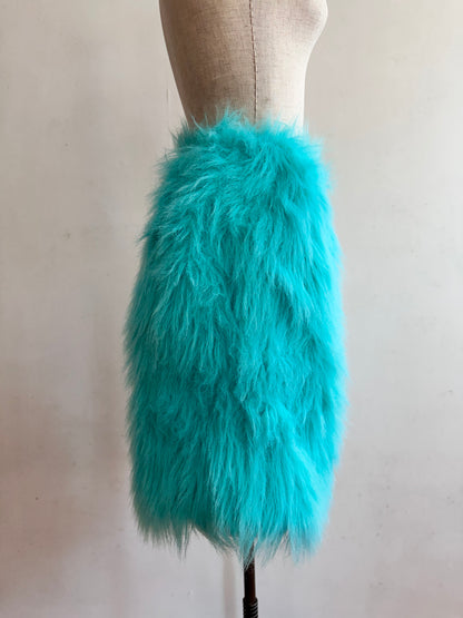 old fur short pants / turquoise