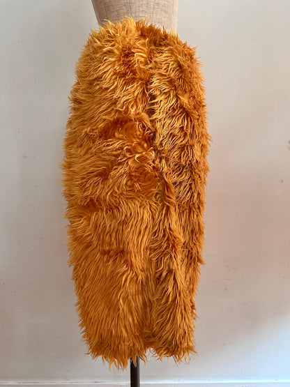 old fur half pants / marigold